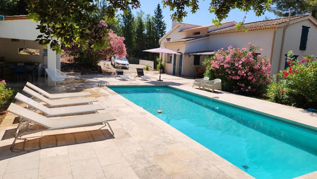 La Bastide Blanche Magnifique Villa 5 Etoiles 5 Chambres Et Piscine Privee Sur 6500 M Var Lorgues Exterior foto